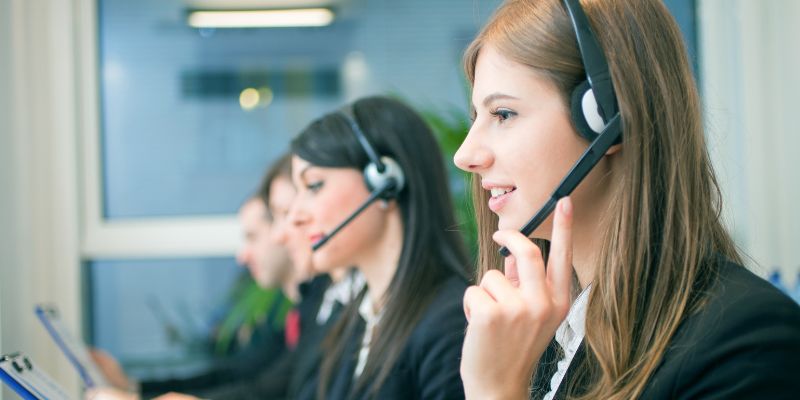 Nhân viên luôn nhiệt huyết hỗ trợ 24/7 Nhân viên luôn nhiệt huyết hỗ trợ 24/7